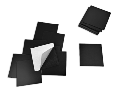 Fyrkantig 44,4 x 44,4 mm självhäftande magnet