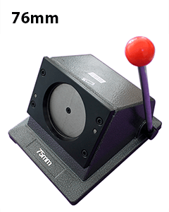 Stationär pappersstans för 76 mm knappar