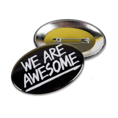 Ovala namnbrickor kan även användas till slogans - formen i sig är ett blickfång